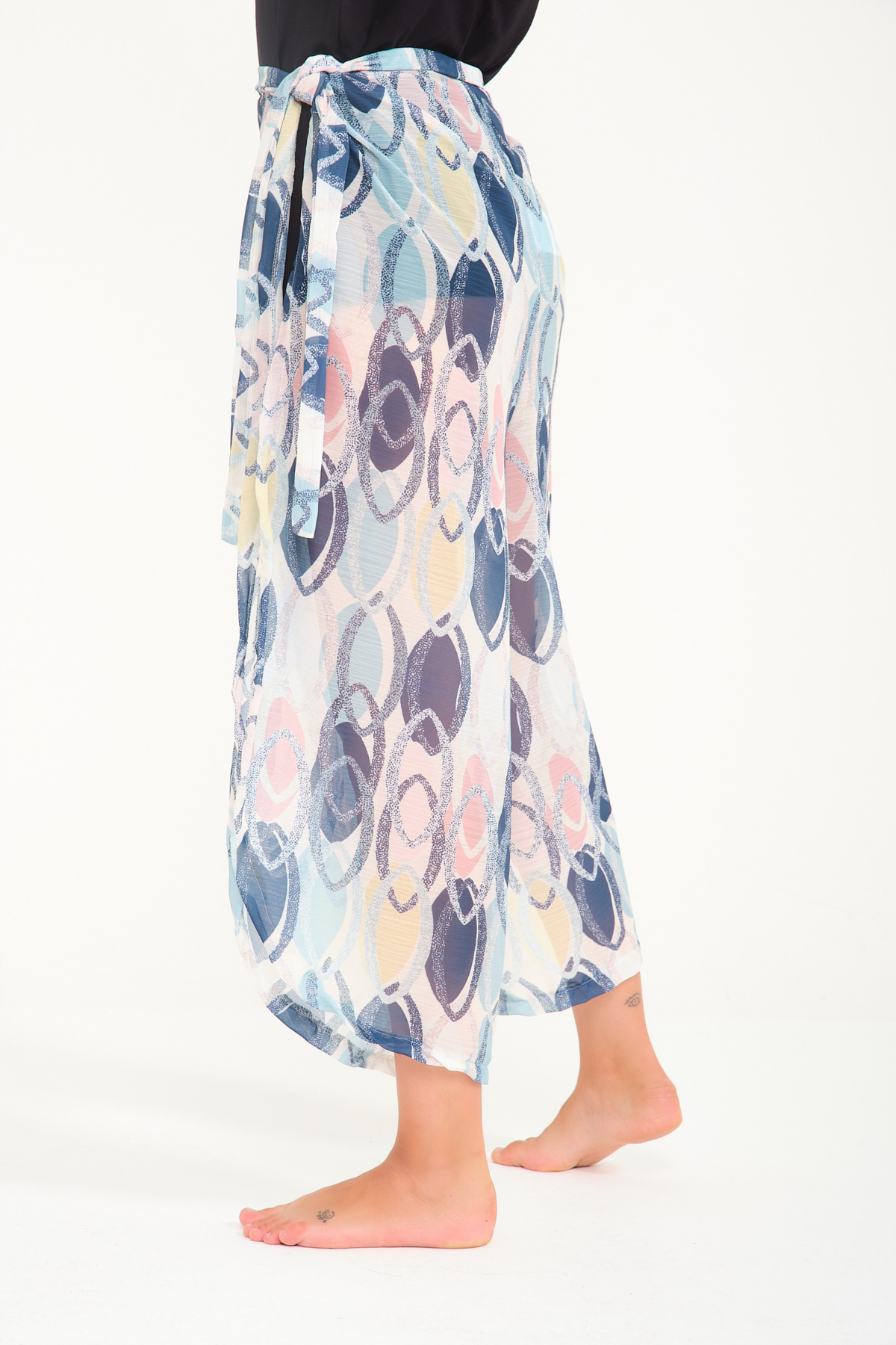 Mavi Tonlar Desenli Pantolon ve Elbise Özellikli Kemerli Tül Pareo