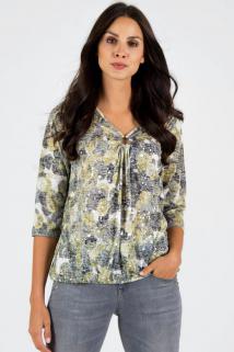 G&ouml;ğ&uuml;s Aksesuarlı G&uuml;m&uuml;ş Yaldız Baskılı Bluz